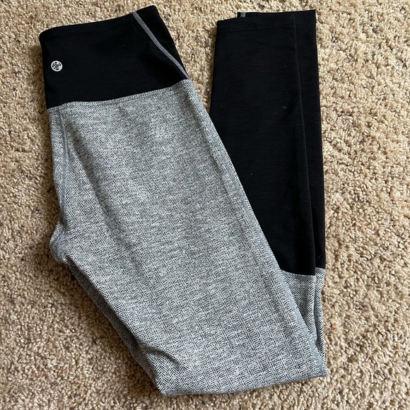Manduka Yoga leggings - Picture 2 of 3